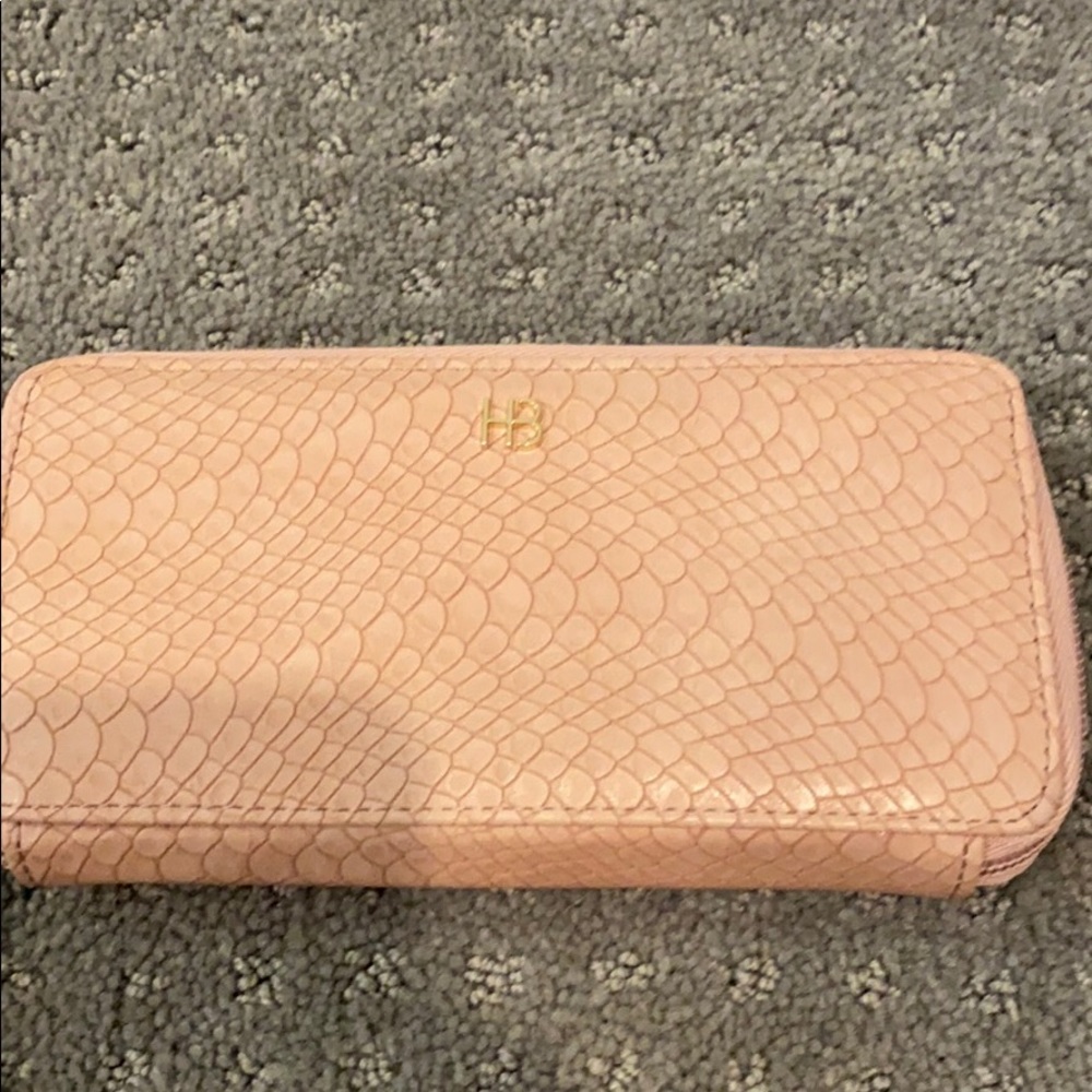 Dusty rose scale patterned phone wallet